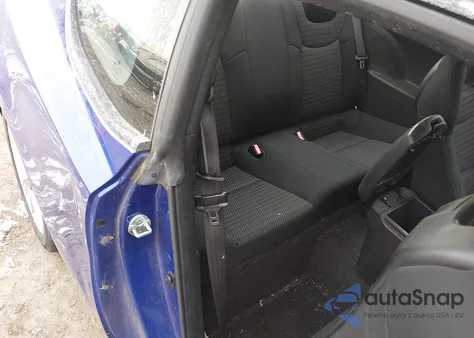 2013 Hyundai Genesis 2.0T z USA, uszkodzony, nr VIN KMHHT6KD7DU091971